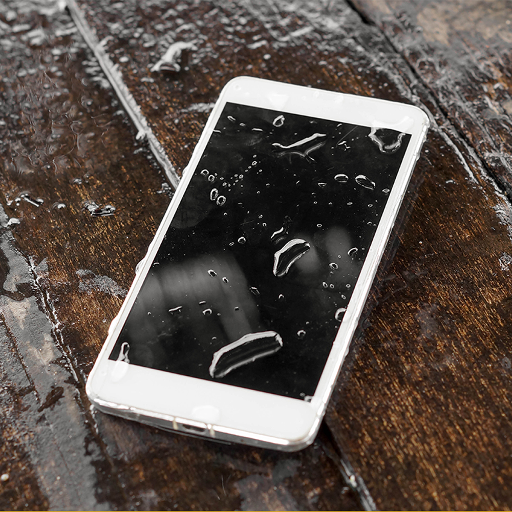 Best Practices for Drying Out a Water-Damaged Phone